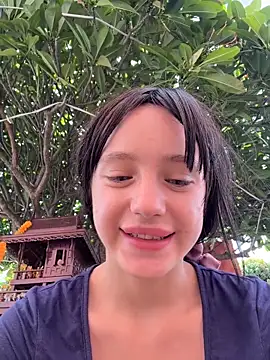 MiaTee Live Chatraum