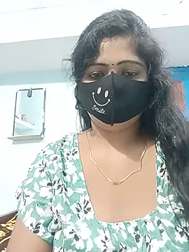 lovely_dolly1 Adlı Modelin Canlı Sohbet Odası