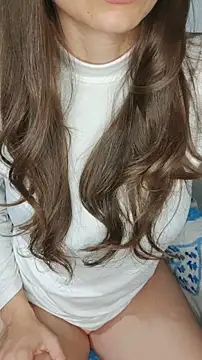 sukinira Adlı Modelin Canlı Sohbet Odası