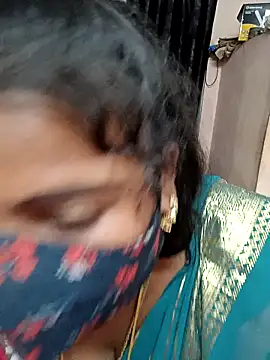 Madhusri_Tamil_Telugu Adlı Modelin Canlı Sohbet Odası