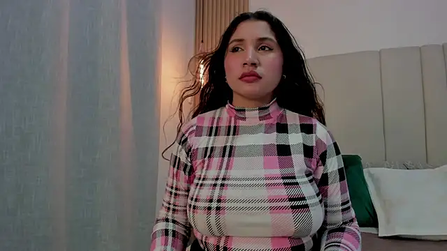 غرفة دردشة Victoria_Rosee المباشرة