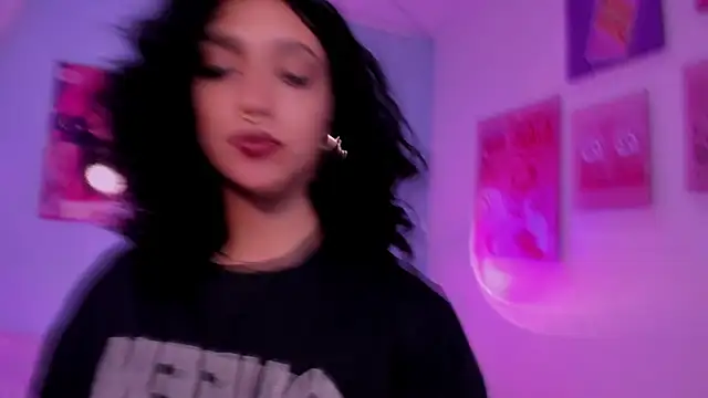 חדר צ'אט בשידור חי של Cleo_Foxx