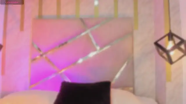 Živá chatovací místnost Mariluu_