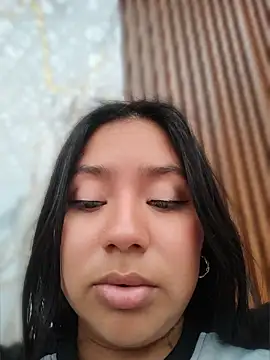 Chat ao vivo de ZariahJeanes
