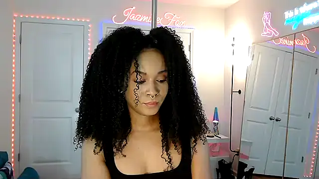 ห้องแชทสดของ JazmineFoxx
