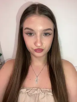 Phòng Chat Trực Tiếp Green_eyes_lady
