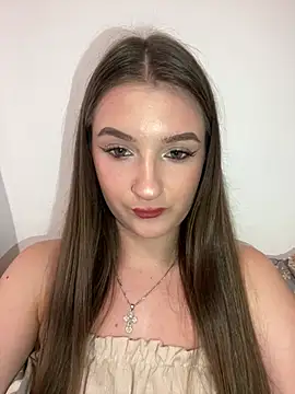 Green_eyes_lady Adlı Modelin Canlı Sohbet Odası