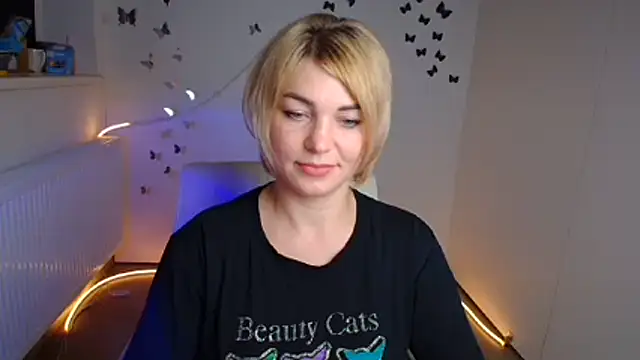 Chat soba uživo modela CuttieEmma