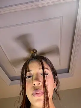 Pushaina__1 Live Chatraum