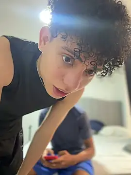 חדר צ'אט בשידור חי של yoursexyjose