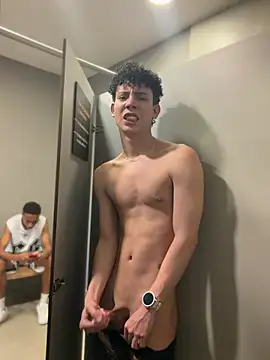 yoursexyjose Adlı Modelin Canlı Sohbet Odası