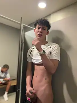 yoursexyjose Videochat live