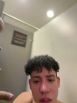 yoursexyjose Live chatroom