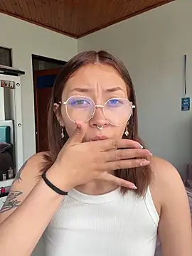 Chat ao vivo de Charlotte_Mason