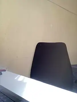 MeekyCurvyAss Cameră chat live
