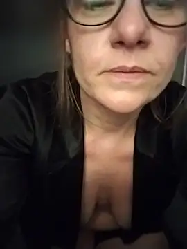 Sexycaylaxxxx 现场聊天室