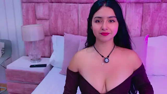 BellaFoox's Live Chat Room