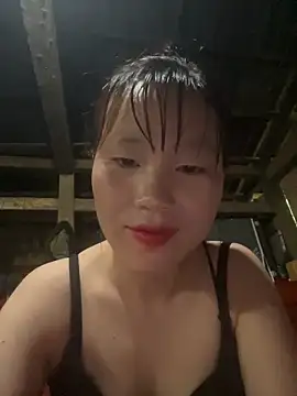 kekely Adlı Modelin Canlı Sohbet Odası