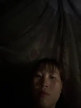 kekely Adlı Modelin Canlı Sohbet Odası
