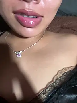 غرفة دردشة wild_puss المباشرة