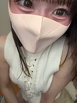 Chat soba uživo modela momo_mm
