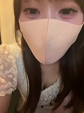 Živá chatovací místnost momo_mm