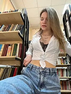 StreetSquirt Adlı Modelin Canlı Sohbet Odası