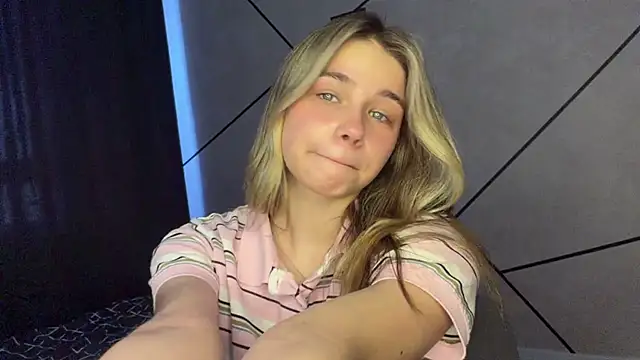 Chat ao vivo de EarthaStinett