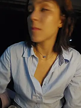 Kitty_San_xXx Cameră chat live