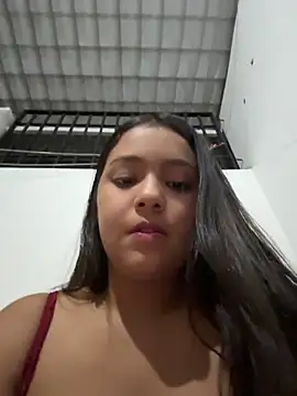 Sala de chat ao vivo de Baby_morena12