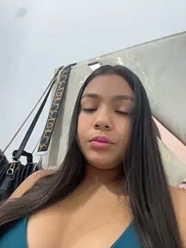 Baby_morena12 Adlı Modelin Canlı Sohbet Odası