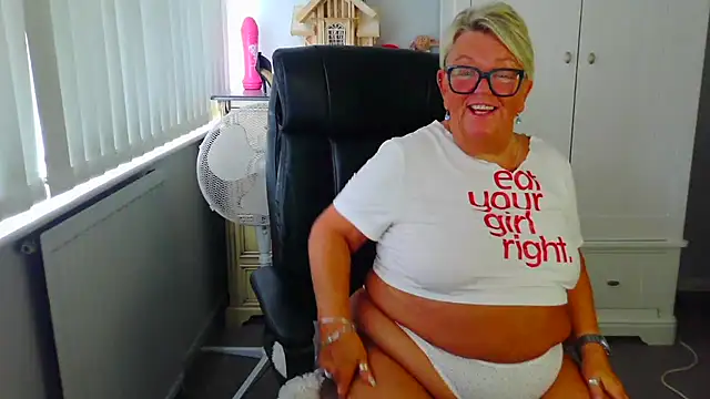 BridgetBlueEyes Live Chatrum