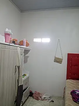 Sala de chat ao vivo de Cris18sexy