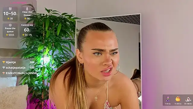 Živá chatovací místnost MonicaWestt