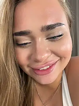 MonicaWestt Live Chatraum