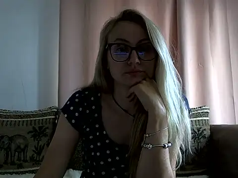 Pokój czatu na żywo – Nataly_Rosy