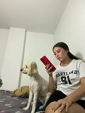 asuna_love20 Adlı Modelin Canlı Sohbet Odası
