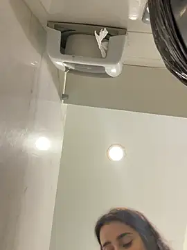 Živá chatovací místnost Lusty_Louise