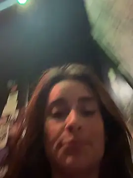 חדר צ'אט בשידור חי של Lusty_Louise