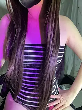Myrna79 Adlı Modelin Canlı Sohbet Odası