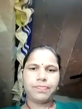 Pooja_sahu Adlı Modelin Canlı Sohbet Odası