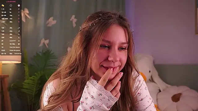 Živá chatovací místnost ShantellAngulo