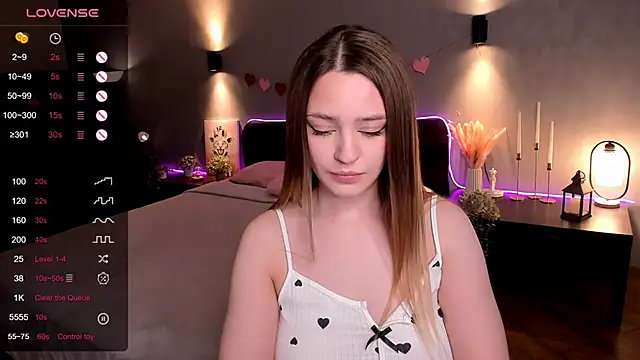 cherrykississ Adlı Modelin Canlı Sohbet Odası