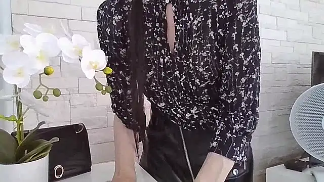 JuliaLovelyn Live chat-huone