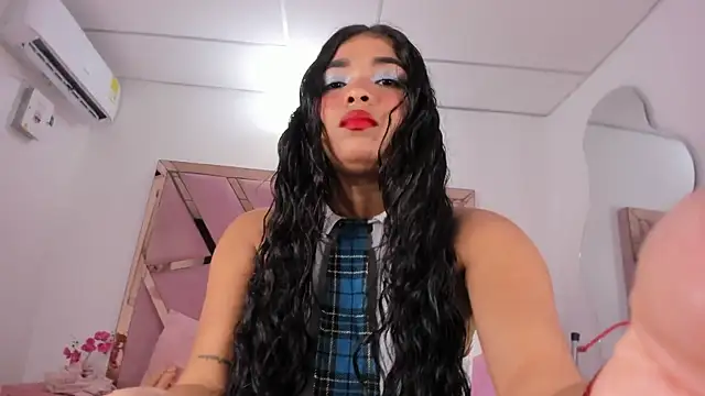 Chat +18 de honeyhtx ao vivo