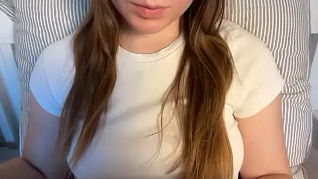Lucyschickt – Naživo XXX chat