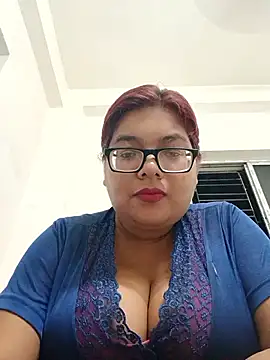 Elie_Hallway Live Chatrum