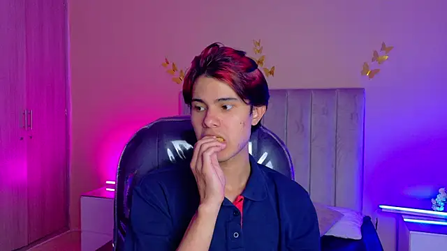 Derek_Sinn's Live Sex Cam Show