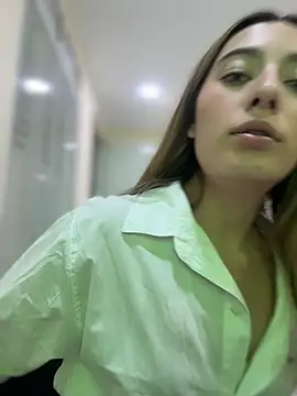 غرفة دردشة kloe__t18 المباشرة