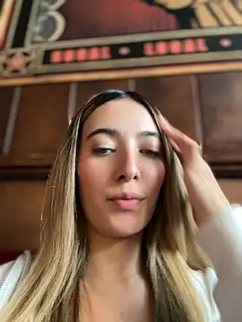 kloe__t18 live-chat rom